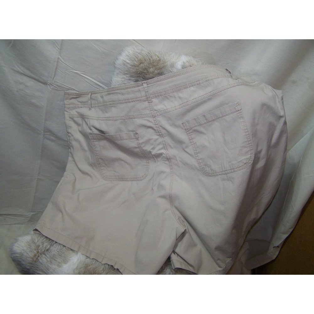 Lane Bryant Shorts Plus Size 24 Khaki - Picture 3 of 6